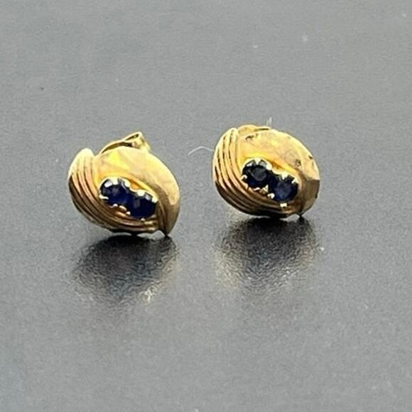 Vintage 10K Gold Blue Topaz Ridged Genuine Gemstone 40g Small Stud Earrings - Picture 1 of 14